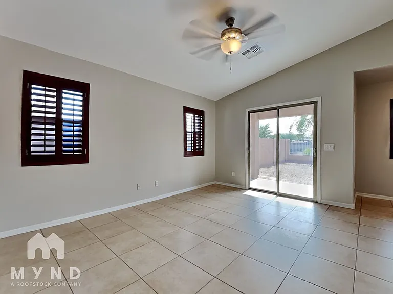 11143 W Mariposa Dr — Photo 9
