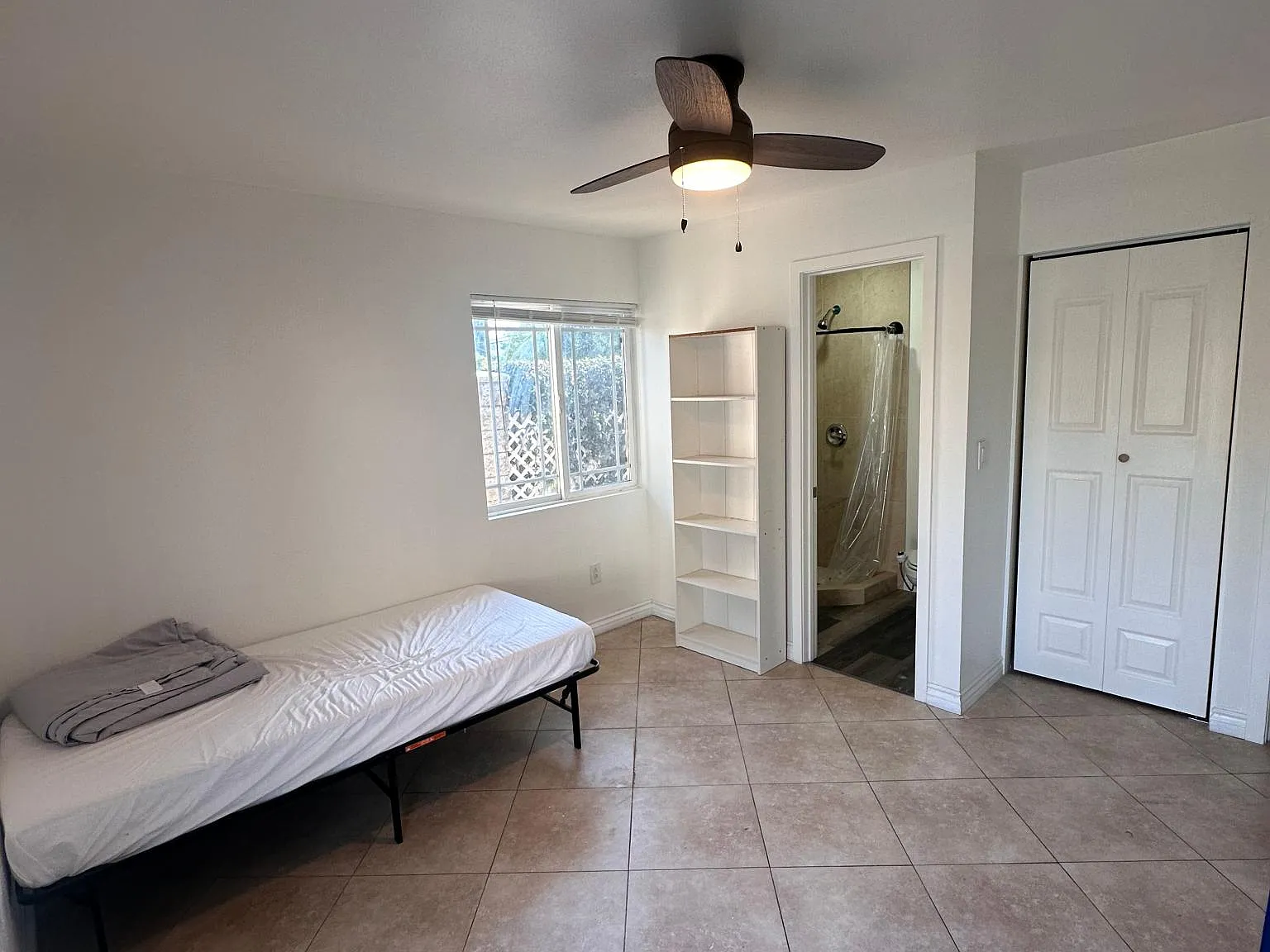 1194 Kwis Ave — Photo 4