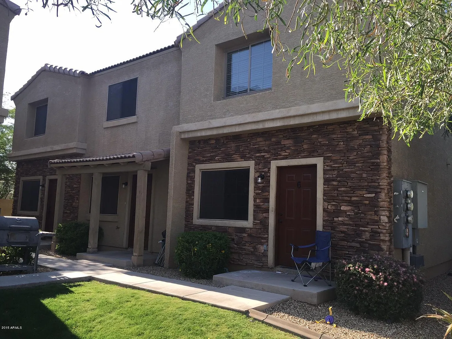 2 bed, 1.5 bath, 950 sqft, $1,895 — Photo 1