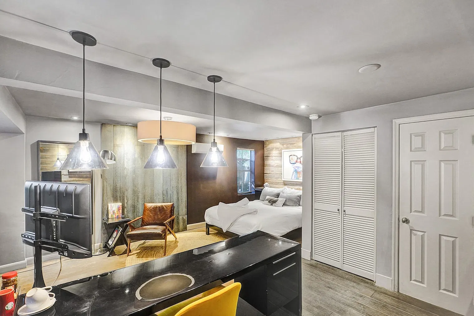 1 bed, 1.0 bath, 495 sqft, $5,271 — Photo 3