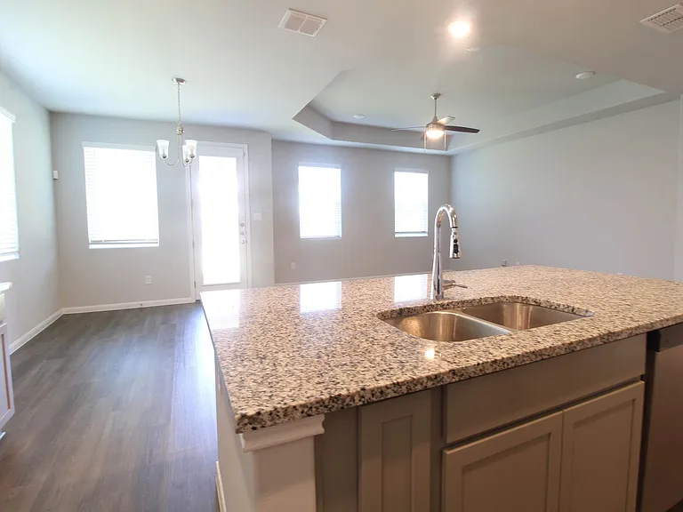 3713 Tripps Pl — Photo 23