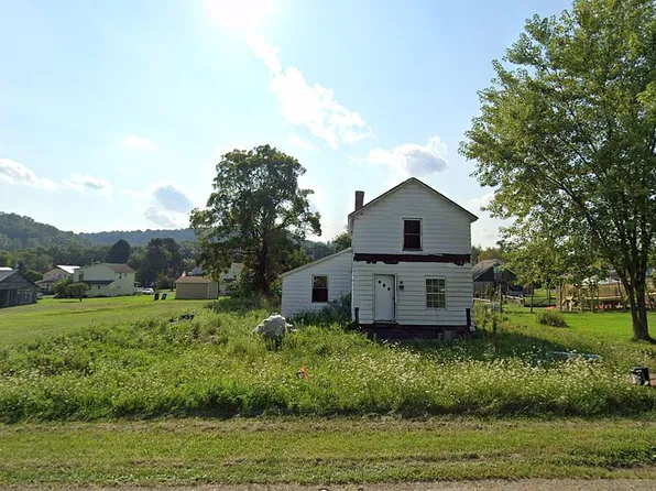 226 2nd Ave, Avonmore, PA 15618