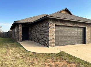 1848 Cypress Ln #EL, El Reno, OK 73036