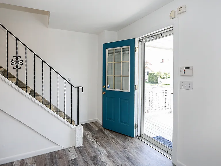 237 Fulton St — Photo 6