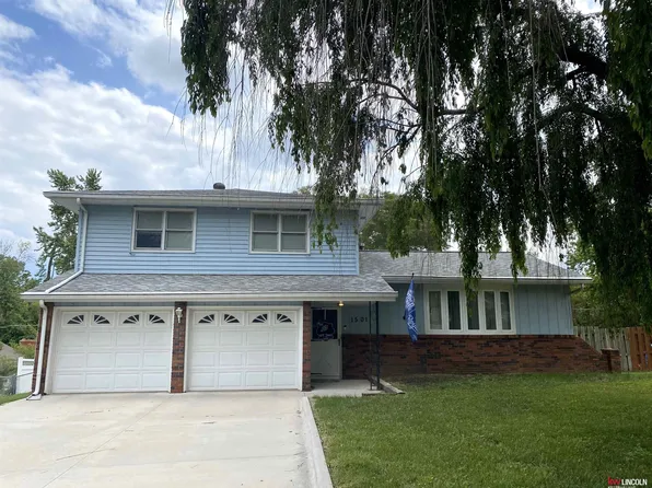 1501 Mildred Ave, Bellevue, NE 68005