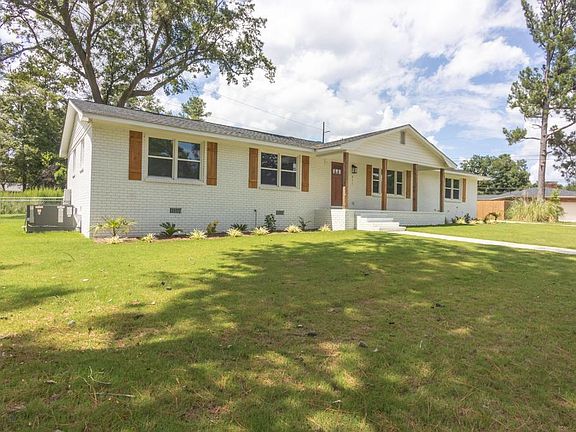 2nd image of 211 Bandy Dr