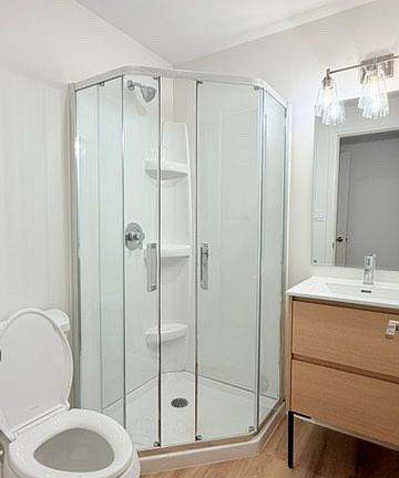 4th image of 185 Randolph Pl #103