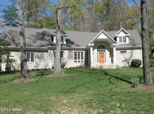 11620 Sourwood Ln, Reston, VA 20191