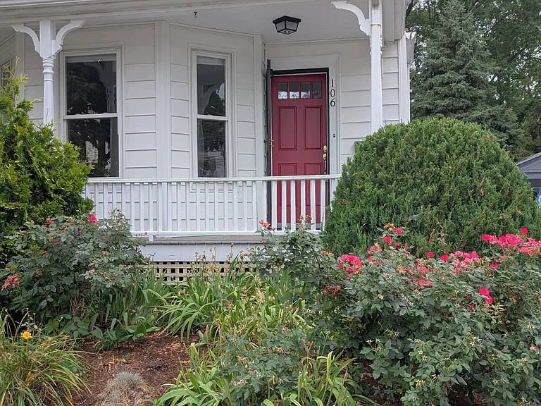 106 Franklin St — Photo 1