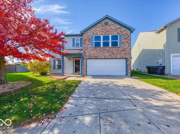 389 Springfield Cir, Greenwood, IN 46143