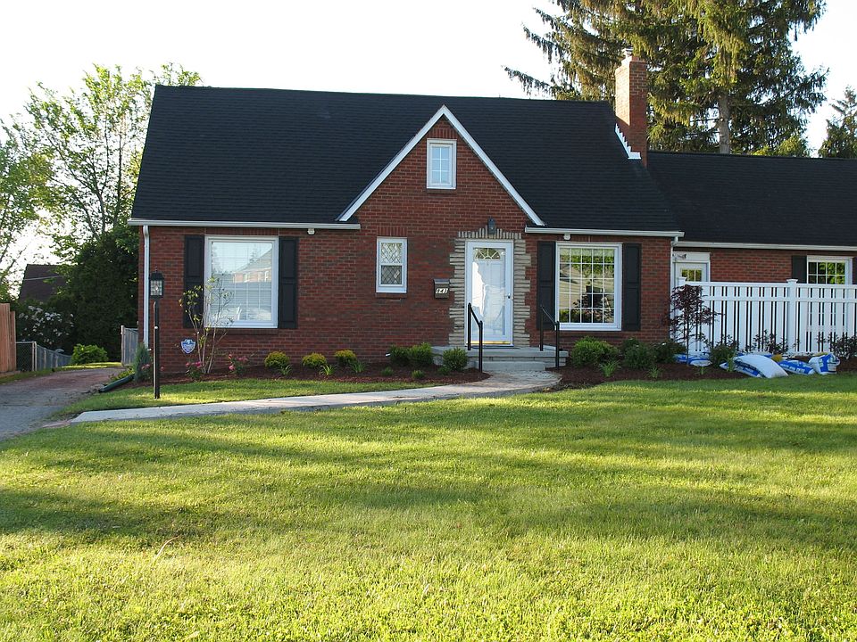 1st image of 843 Yale Dr