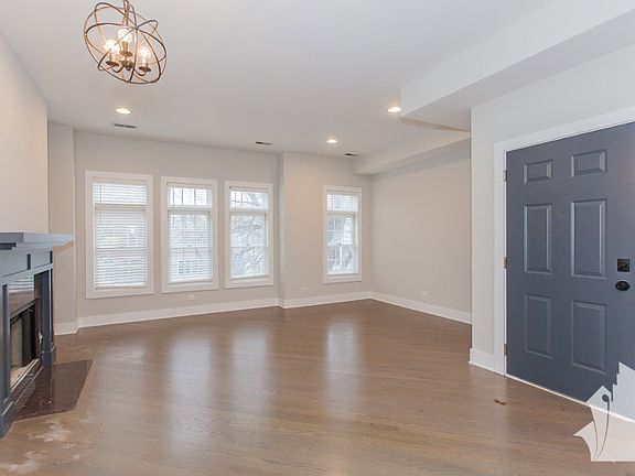 5th image of 2737 N Wayne Ave #1N