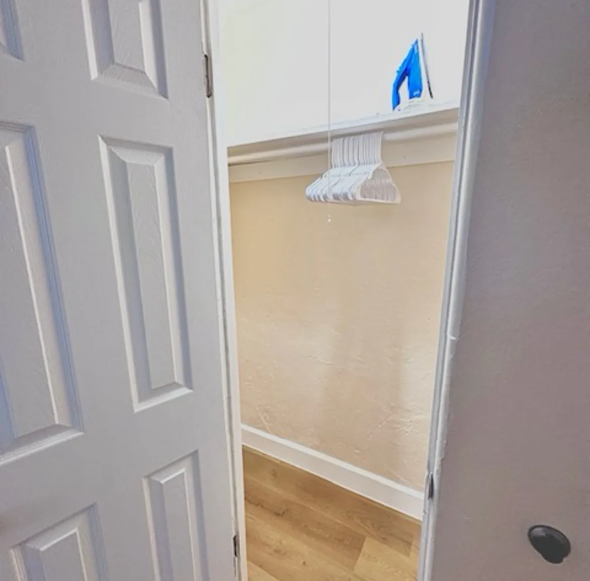 1 bed, 650 sqft, $2,000 — Photo 3