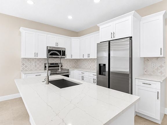 2nd image of 4383 Marilyn Drive