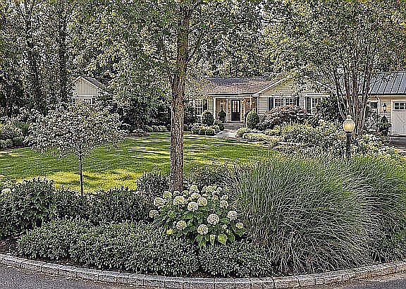 1st image of 4 Heathcliff Rd