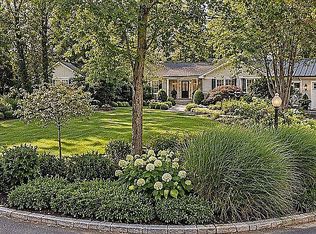 4 Heathcliff Rd, Rumson, NJ 07760