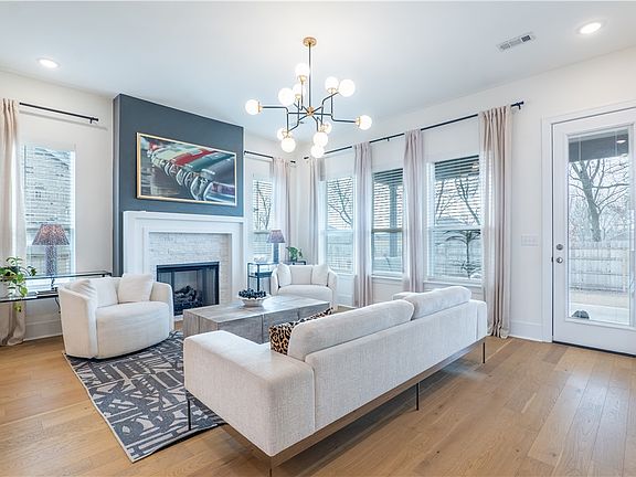5th image of 3957 W Dahlia Way
