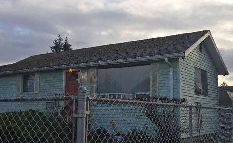 2nd image of 724 Lafayette St S