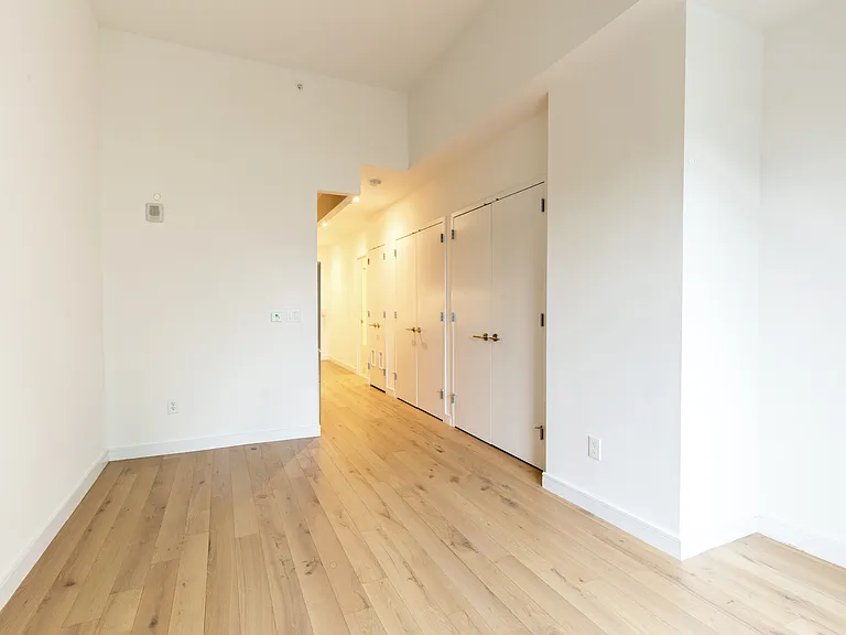 42-20 24th St #4G — Photo 4