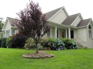 4000 Adelaide Hls, Connellsville, PA 15425