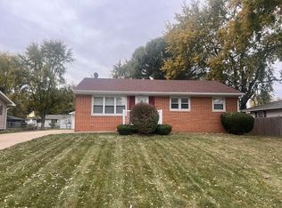 209 S View St, Oreana, IL 62554