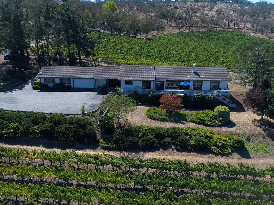 1st image of 1084 La Londe Ln