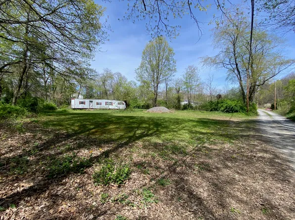 319 Knapp Hollow Rd, White Sulphur Springs, WV 24986