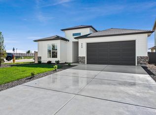 3407 Helios St, Caldwell, ID 83607