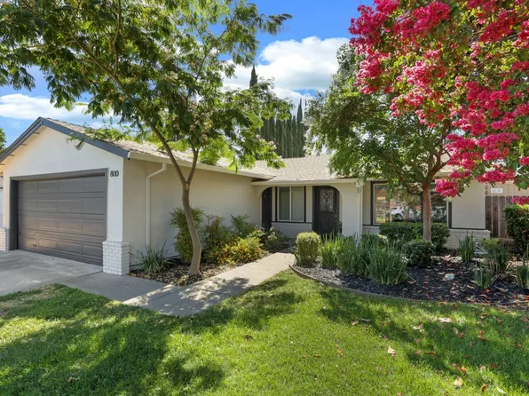 800 Buckingham Dr, Manteca, CA 95336