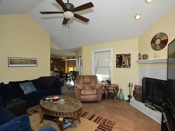5th image of 2729 Avenida De Soto