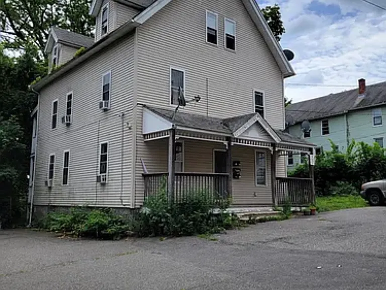 38 Arch St — Photo 1