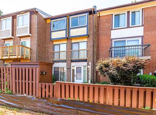 2468 Sun Valley Cir UNIT 8CD, Silver Spring, MD 20906