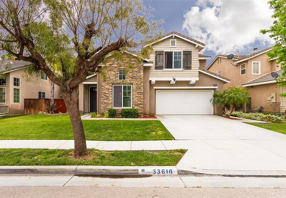 2nd image of 33610 Delphinium Ln