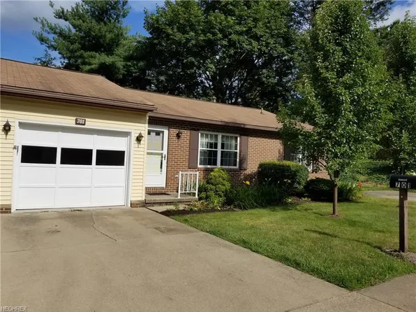 701 Oakmont Ct, Wooster, OH 44691