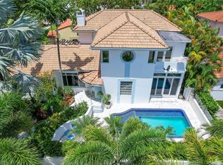 825 SW 23rd Rd, Miami, FL 33129