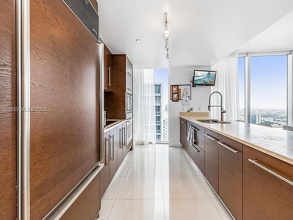 3rd image of 475 Brickell Ave APT 4715