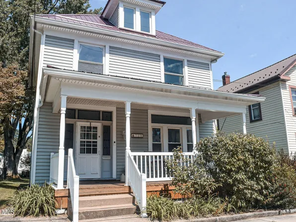 718 W 15th St, Tyrone, PA 16686