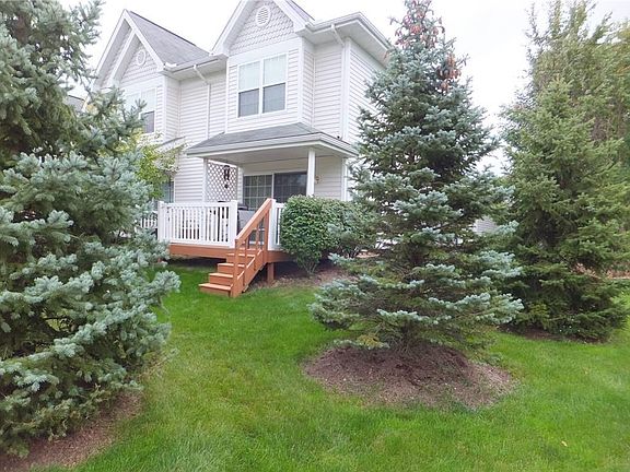 5th image of 15820 Foxglove Ln
