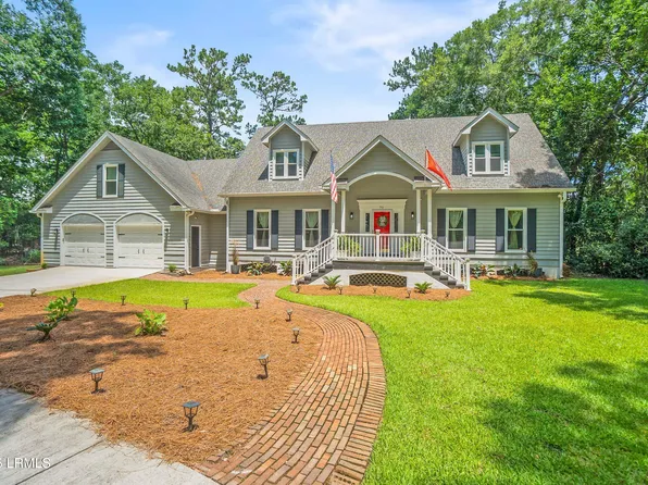 70 Dolphin Point Dr, Beaufort, SC 29907