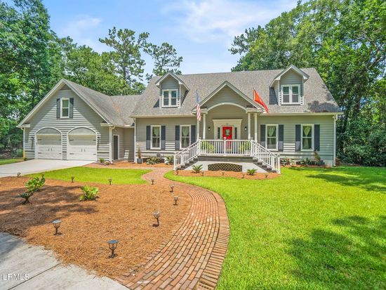 70 Dolphin Point Drive, Beaufort, SC 29907