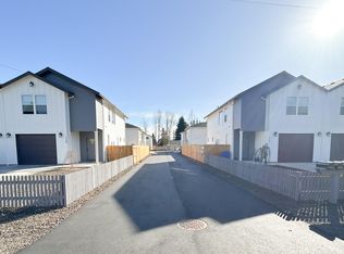 964 Walnut St, Kelso, WA 98626