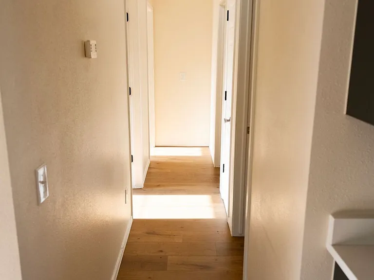 4172 Backus Ave — Photo 14