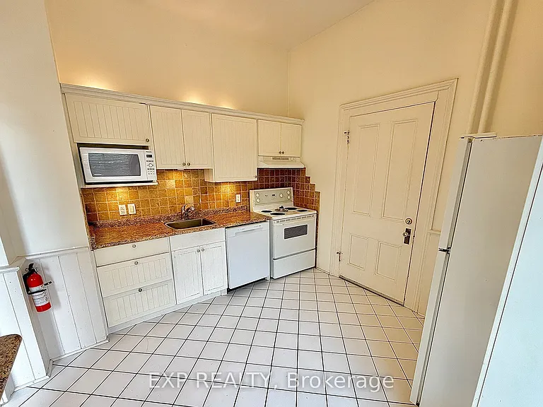 510 William St #1 — Photo 11
