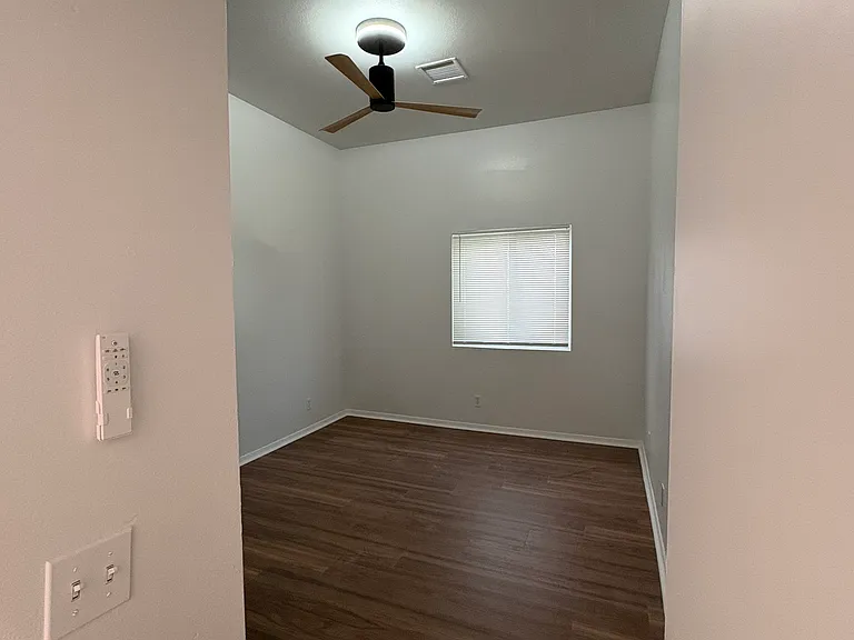 6446 Palm View Ave — Photo 9
