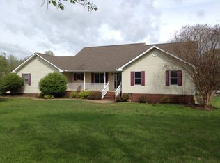 60 Meadowbrook Dr, Paris, TN 38242