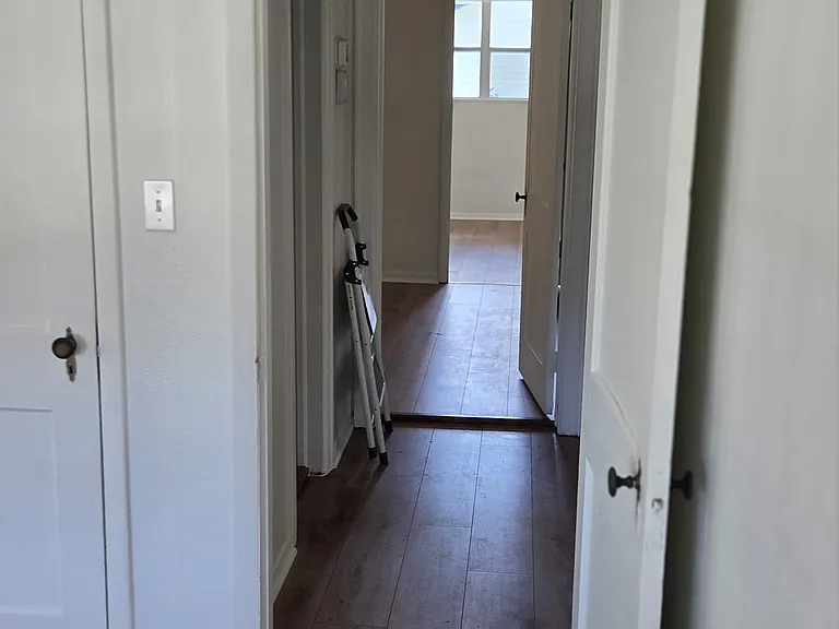 108 W Curtis St — Photo 15