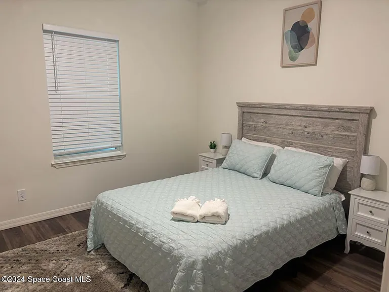647 Airoso Rd SE — Photo 20