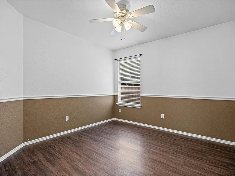 17305 Dashwood Creek Dr — Photo 14