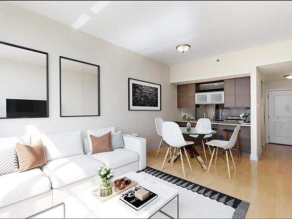 2nd image of 10 Regent St APT 801