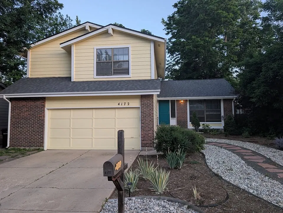 4 bed, 3.5 bath, 2300 sqft, $1,200 — Photo 1